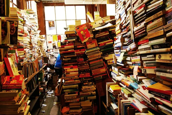 Вывоз книг в Санкт-Петербурге